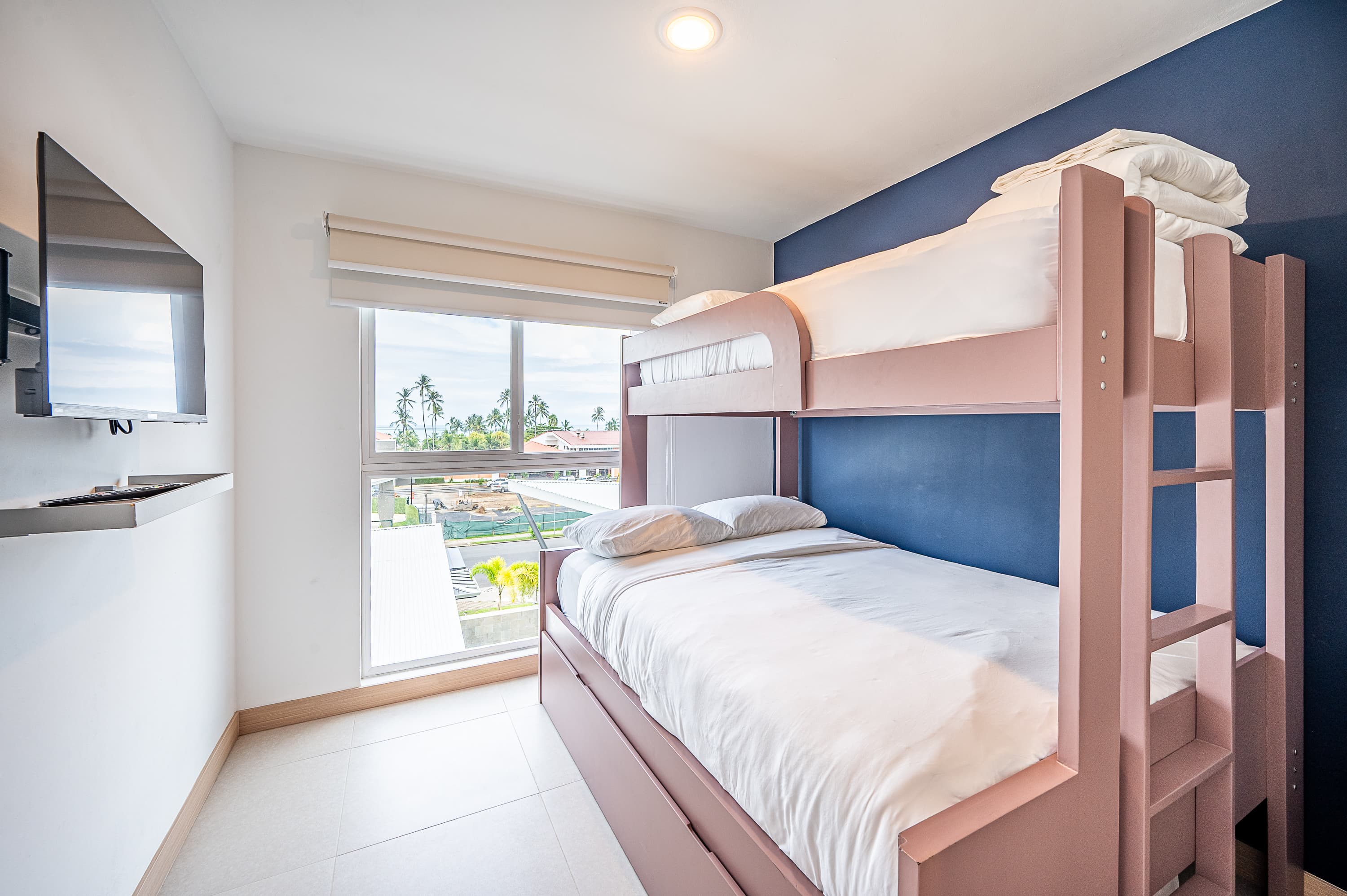 Second bedroom with bunk beds