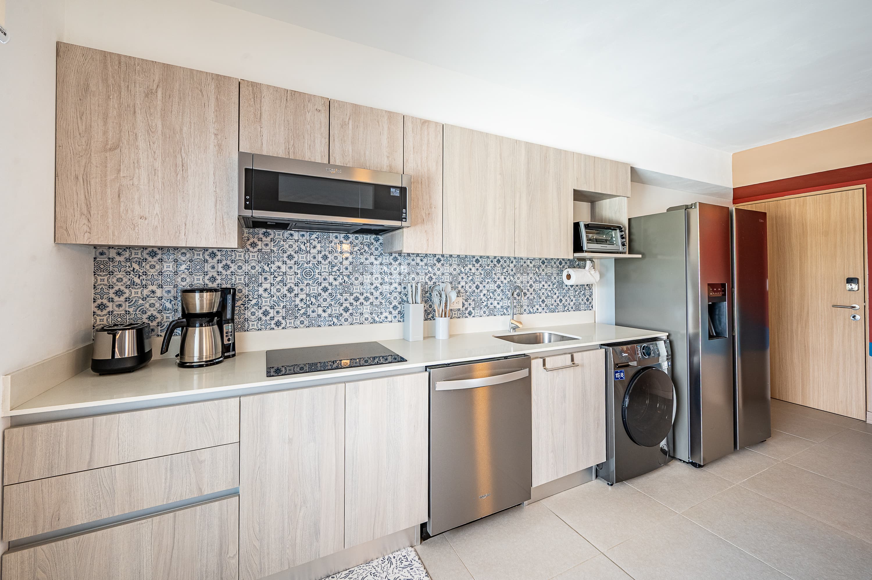 Fully equipped modern kitchen