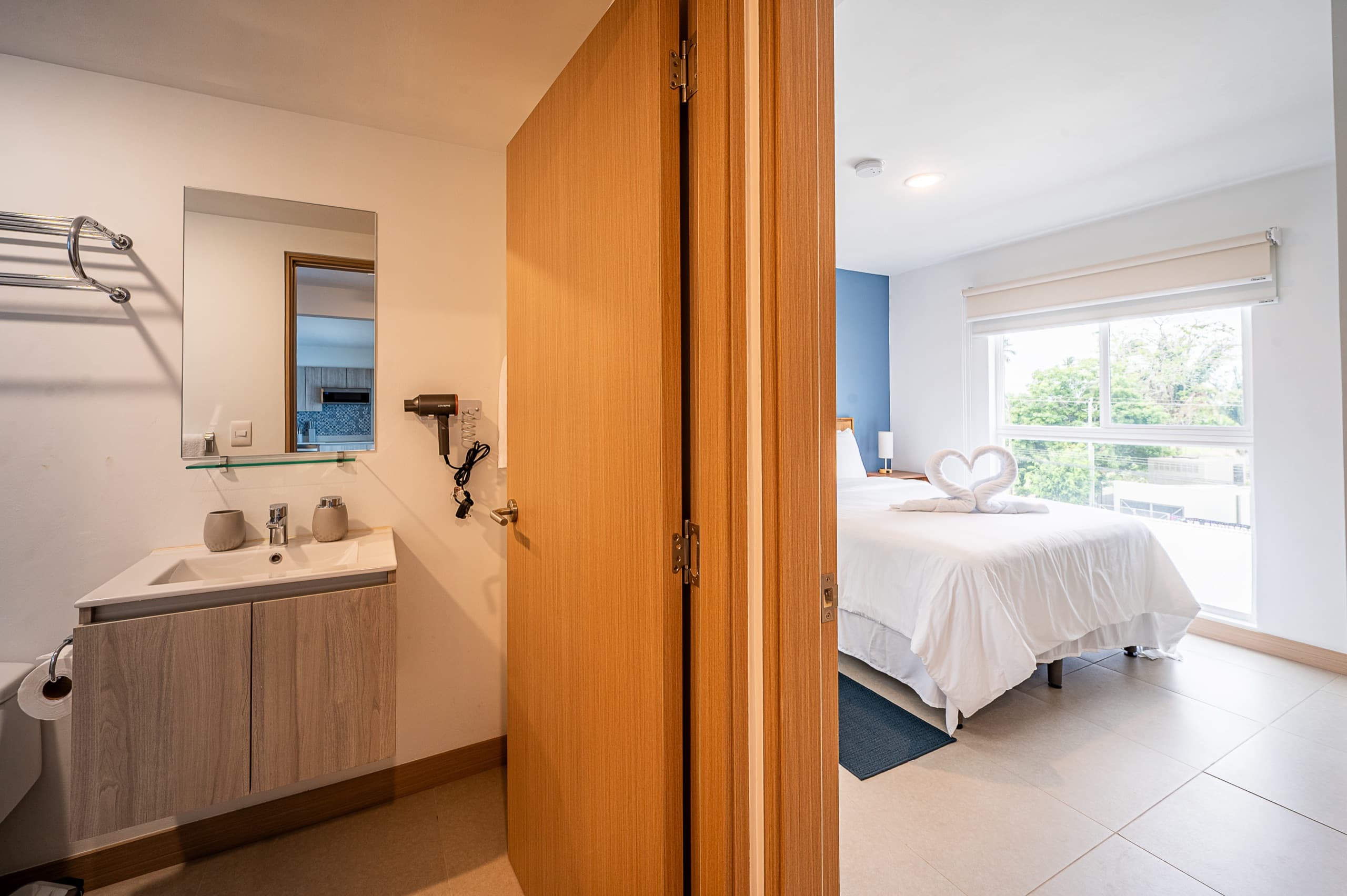 Main bedroom with queen bed